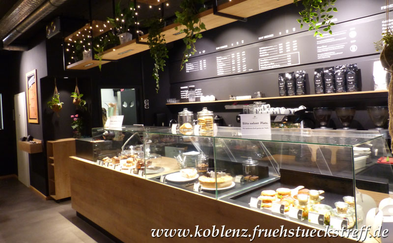 Frühstückstreff am 1. Sonntag des Monats im Baristaz Café Schlossstraße.